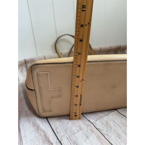 Tory Burch Perforated Tote in‎ Sand Dune Tan Large Oversized Designer - Picture 11 of 16